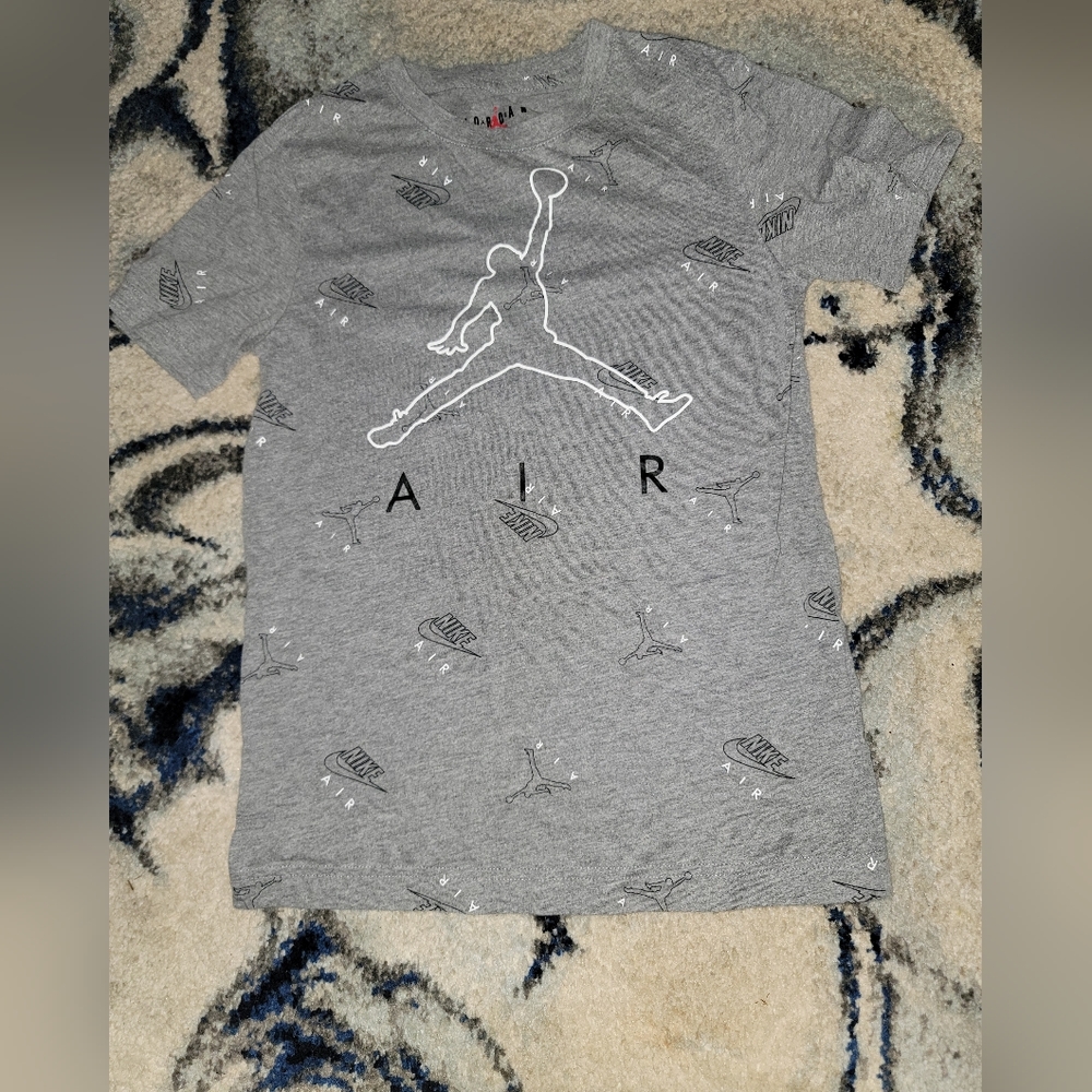 Nike Air Jordan t shirt